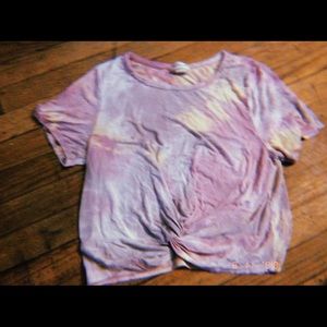 Gaze Cropped Tee With Twist Knot